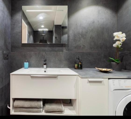Cozy Apartment In بروكسل المظهر الخارجي الصورة