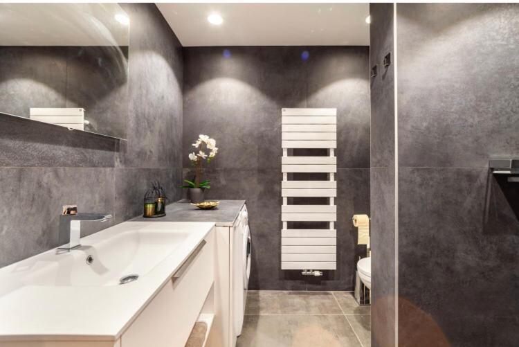 Cozy Apartment In بروكسل المظهر الخارجي الصورة